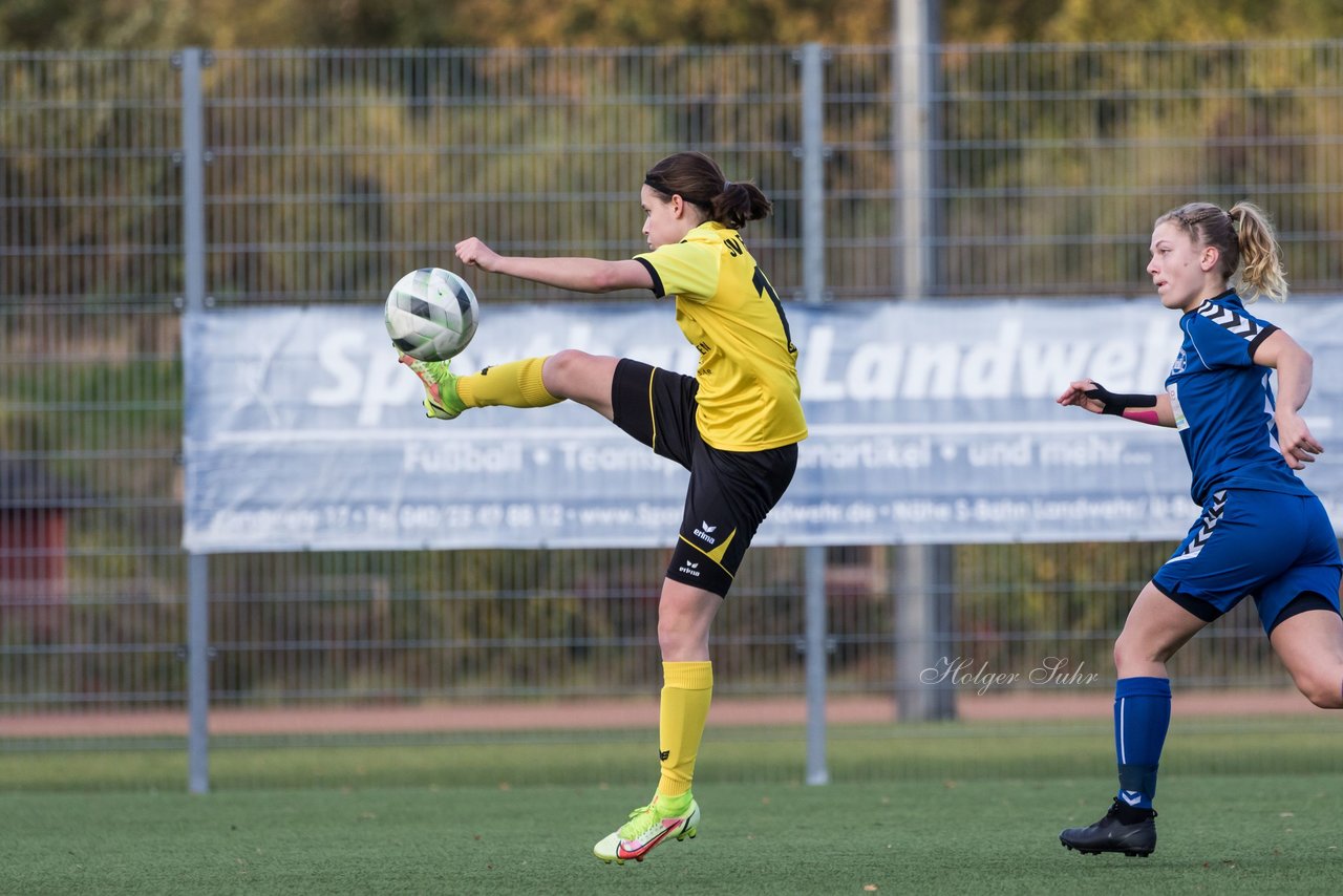 Bild 146 - F SSC Hagen Ahrensburg - SV Frisia 03 Risum-Lindholm : Ergebnis: 2:0